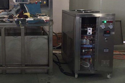 風(fēng)冷式冷水機組風(fēng)扇不運行是什么原因？