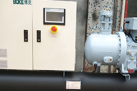 如何預防風冷螺桿式冷熱水機組受潮？